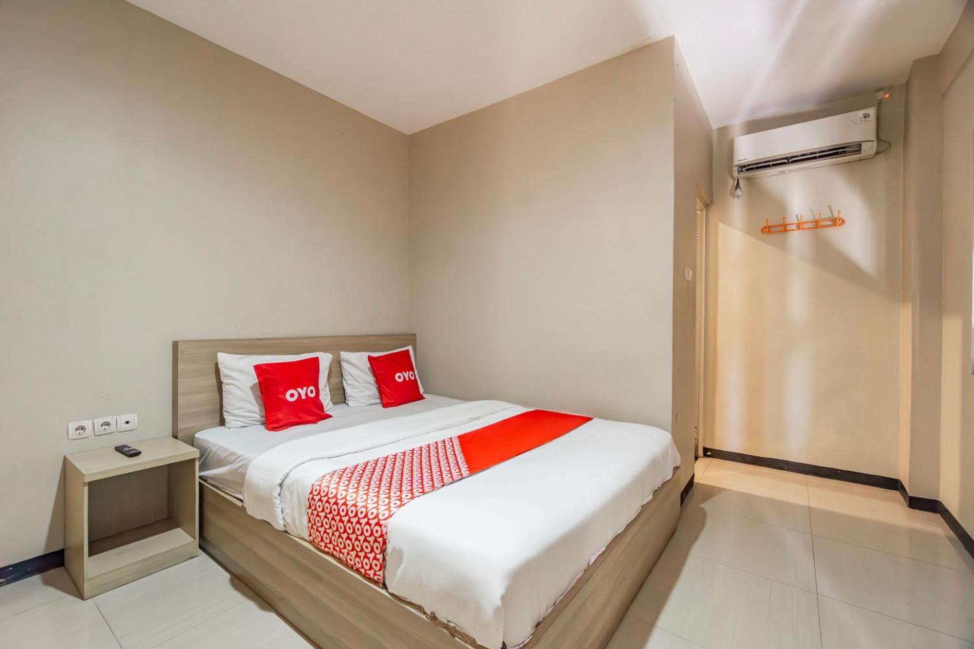 Ace Business Hotel Galaxy Surabaya Exterior photo