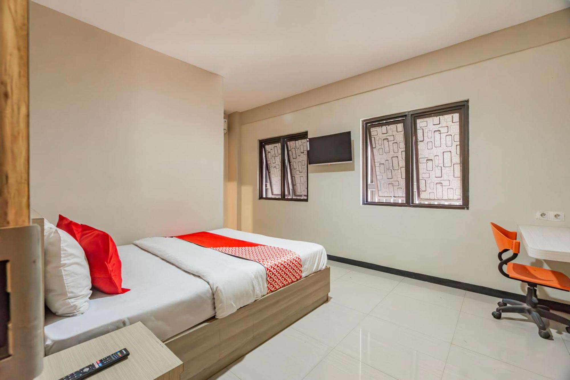 Ace Business Hotel Galaxy Surabaya Exterior photo